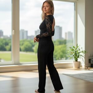 Vintage Veronique Young Elegant Black Lace 2 piece set
